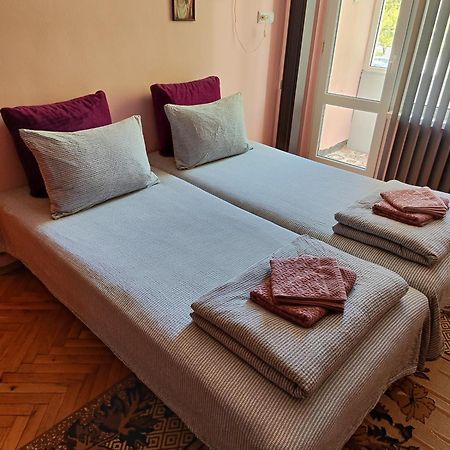 Сладкият Кът На Радост Apartment Burgas City Exterior foto